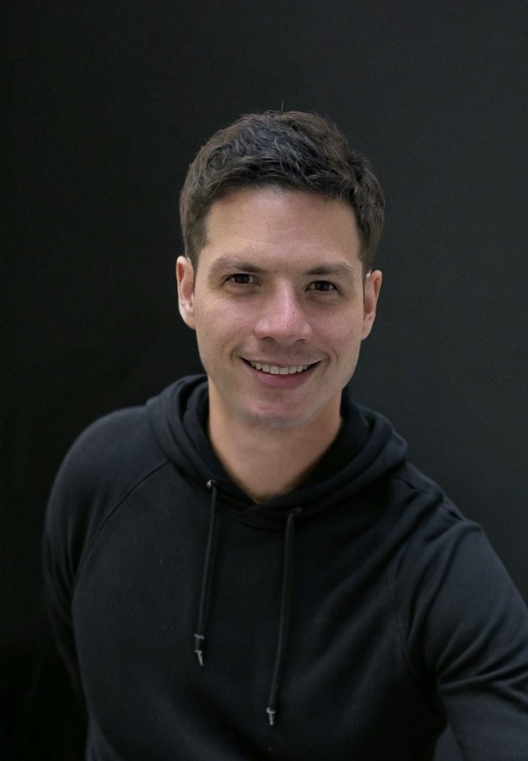 Julio Chicas, ingeniero de sistemas de ventas y automatización